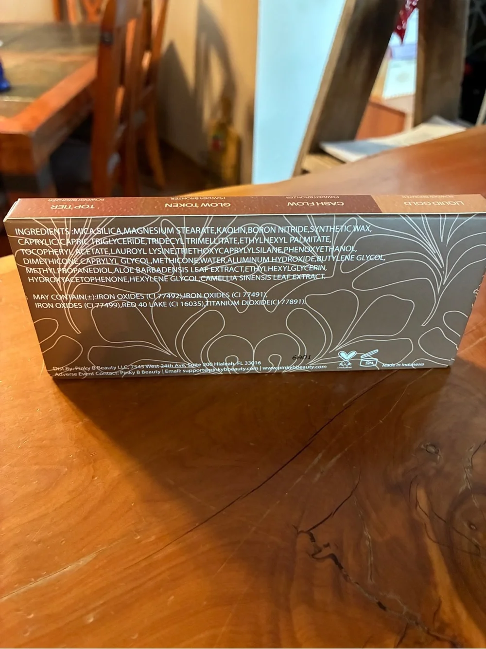 Hot Commodity Eyeshadow Palette by Pinky B Beauty - Brown #105